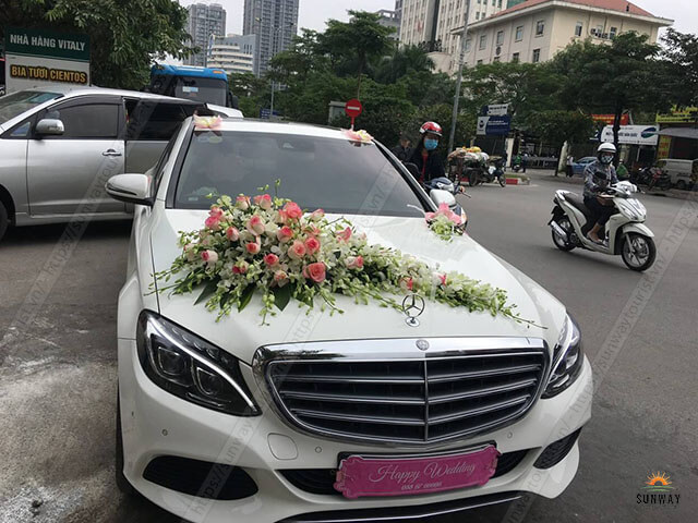 Cho thuê xe cưới mercedes c250 tại Hà Nội