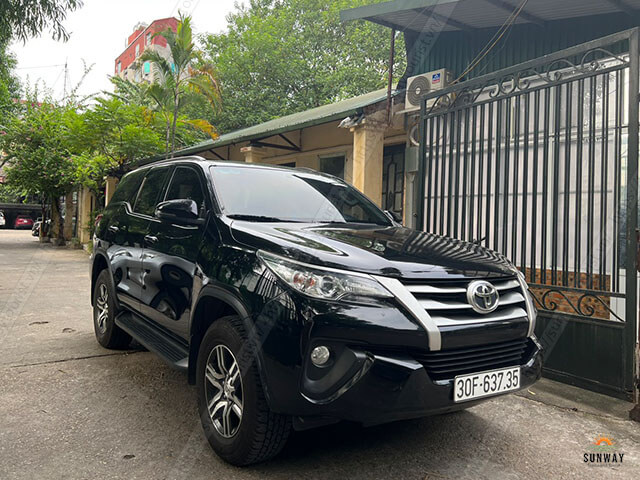 Cho thuê xe Fortuner 7 chỗ có tài xế tại Hà Nội