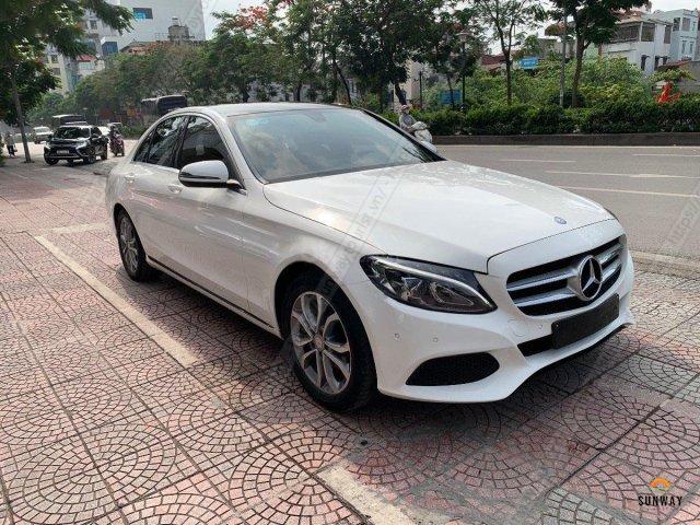 Cho thuê xe VIP Mercedes tại Hà Nội