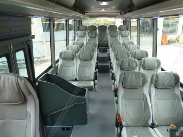 Thuê xe du lịch 29 chỗ Hà Nội với nội thất hiện đại