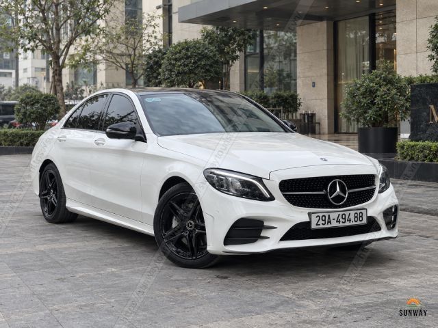 Cho thuê xe Mercedes C300 VIP tại Hà Nội